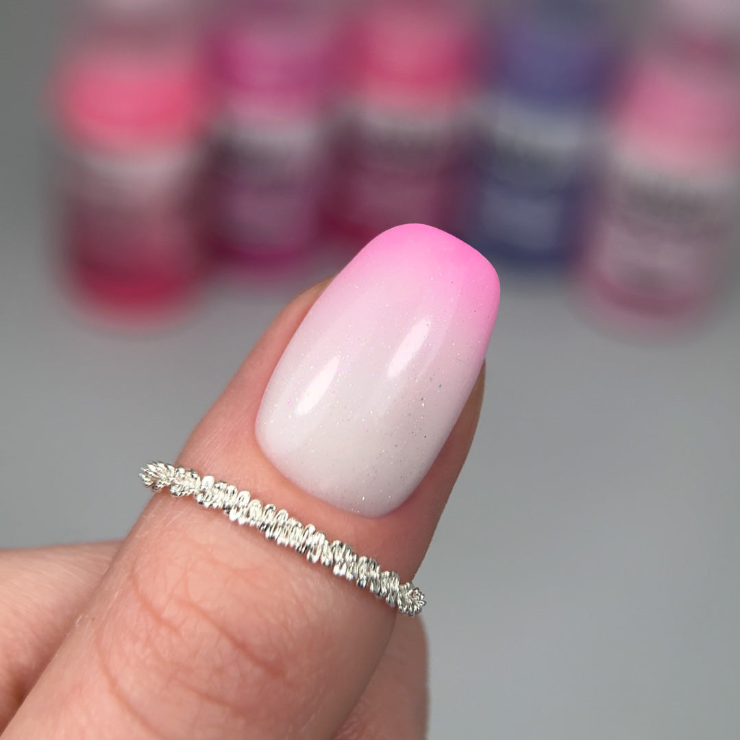 Slowianka Baby Boomer in Spray Blush - colour shown on manicured nails