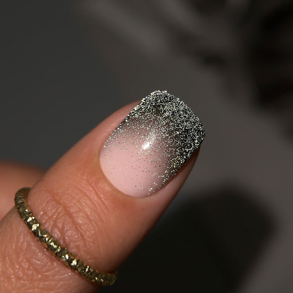 Slowianka Baby Boomer in Spray Silver Flash - product colour and packaging on a dark background