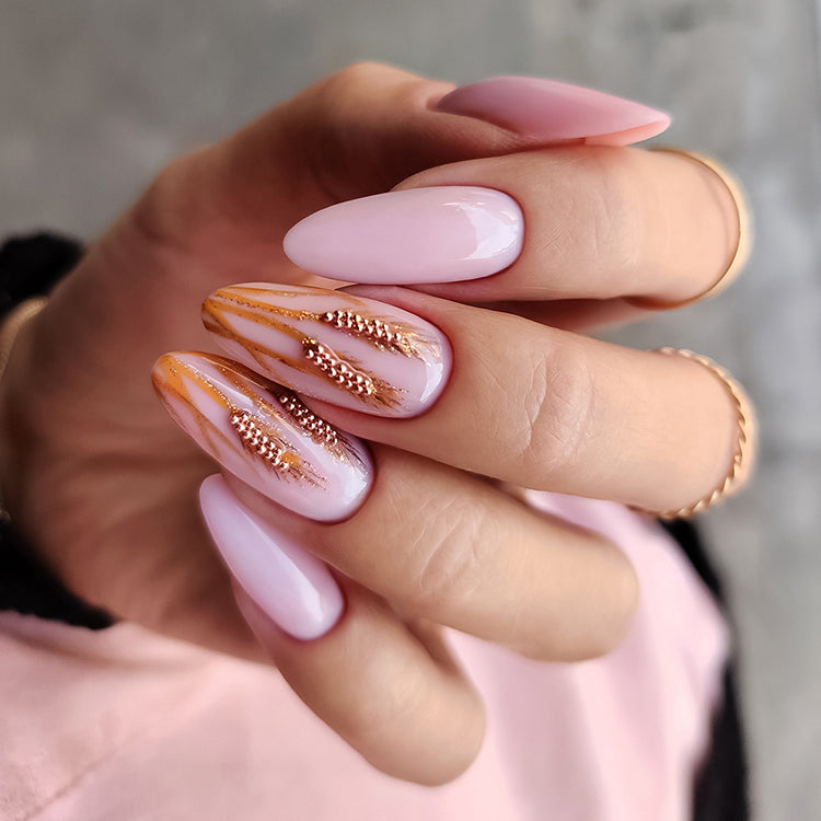 Slowianka Coral Drops Crystals 16 - colour shown on manicured nails