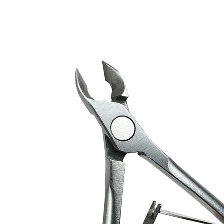Slowianka Cuticle Nippers C-4 - stainless-steel nippers with the cutting jaws visible on a white background