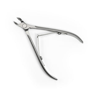 Slowianka Cuticle Nippers C-5 - stainless-steel nippers with the cutting jaws visible on a white background