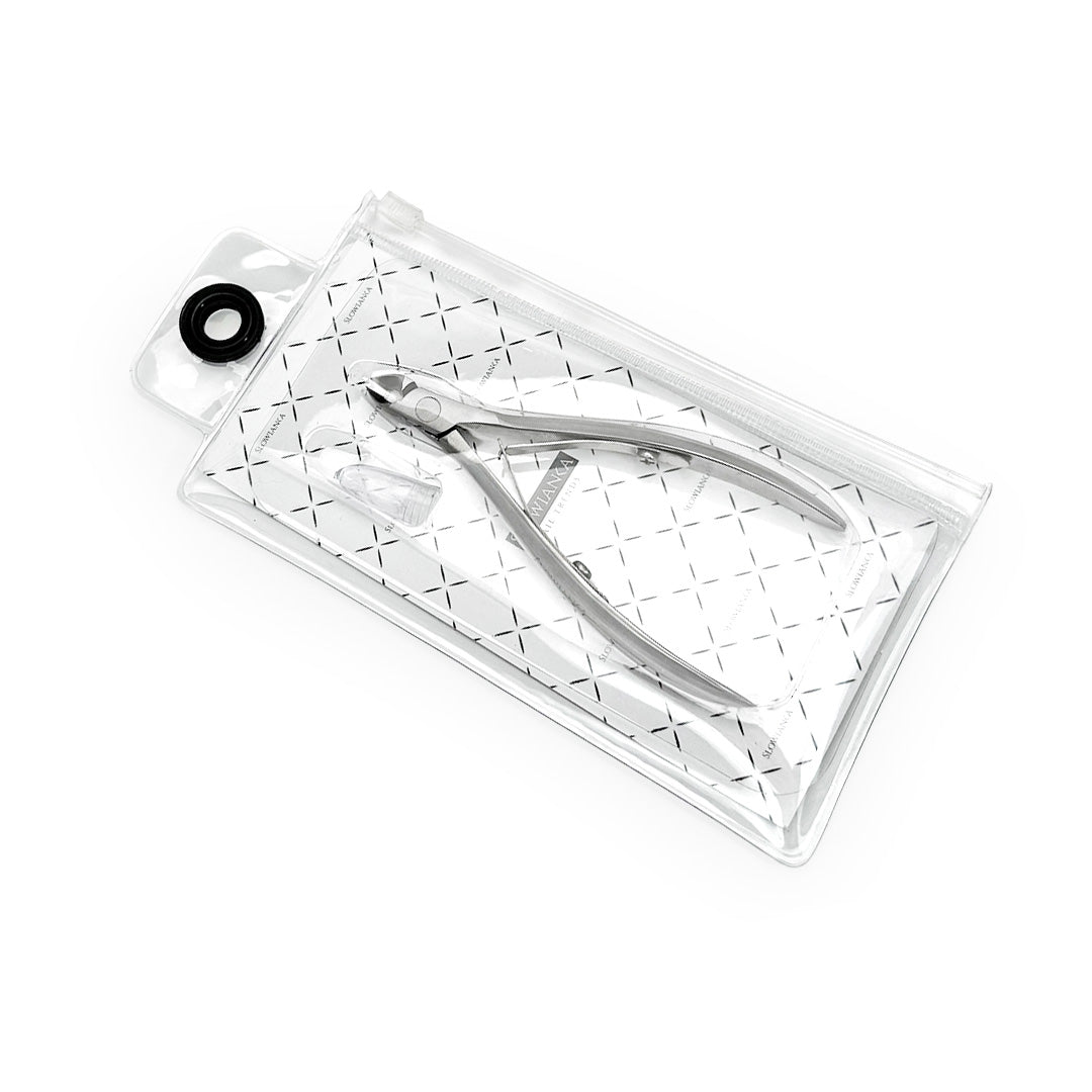Slowianka Cuticle Nippers C-5 - stainless-steel nippers with the cutting jaws visible on a white background