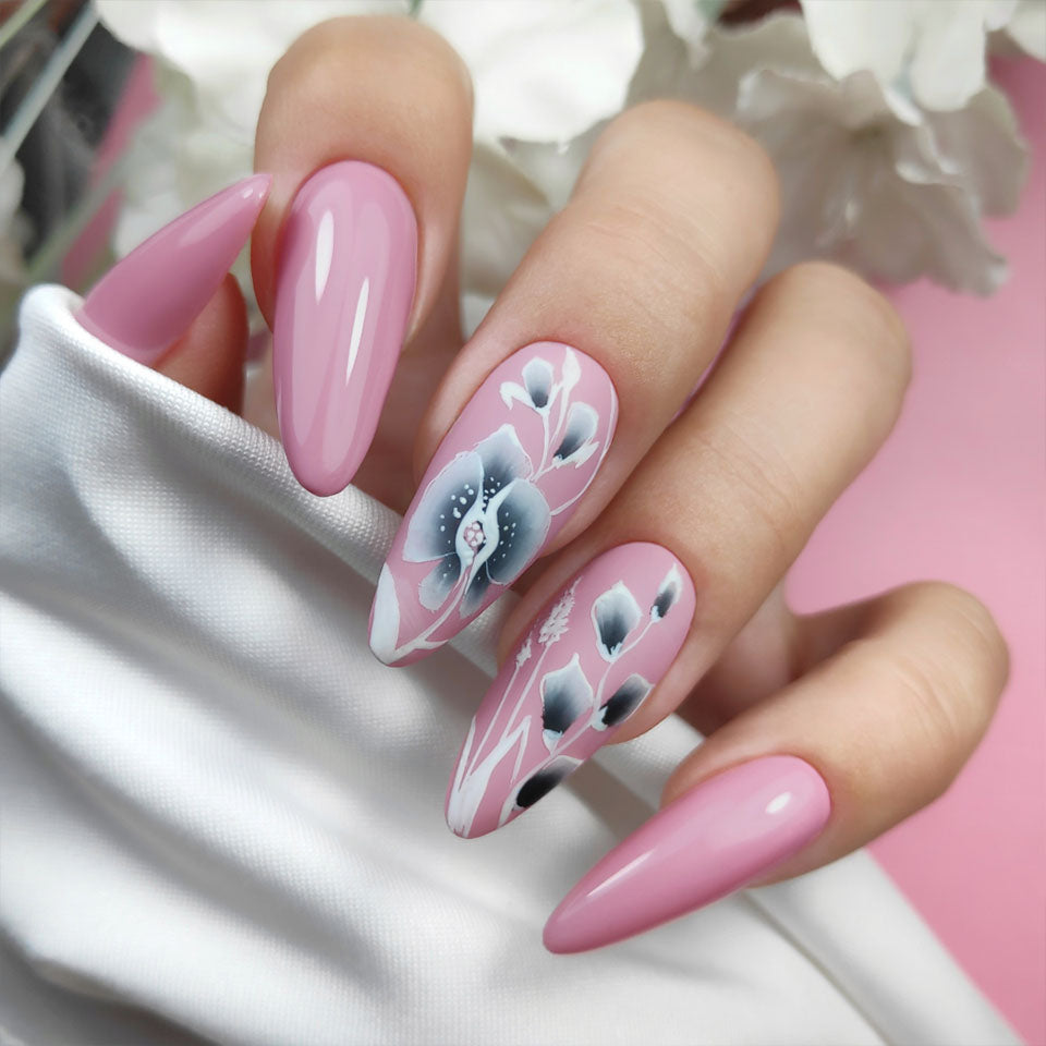 Slowianka Gel Polish 06 - colour shown on manicured nails