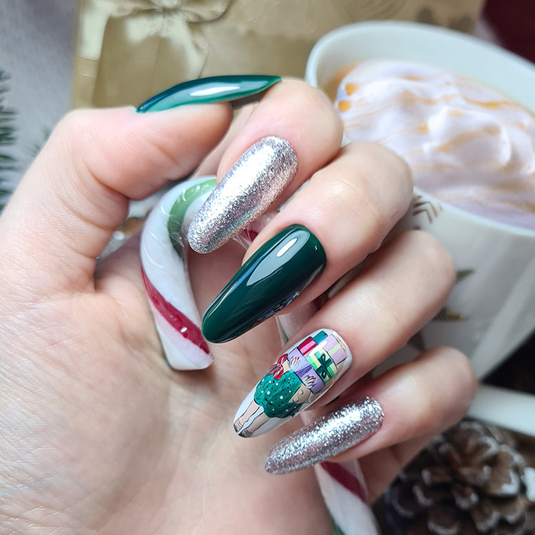 Slowianka Gel Polish 260 Shopping Fever - colour shown on manicured nails
