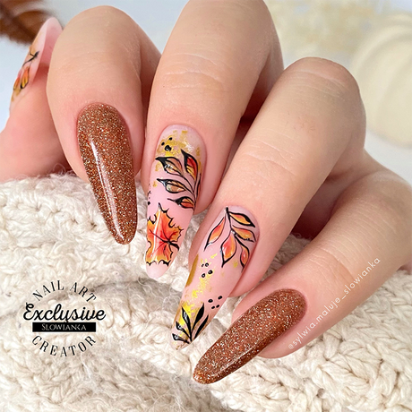 Slowianka Gel Polish 346 Mars - colour shown on manicured nails