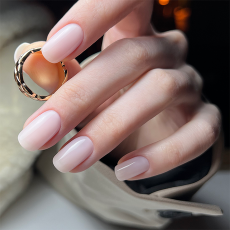 Slowianka Gel Polish 391 Pretty Woman - colour shown on manicured nails