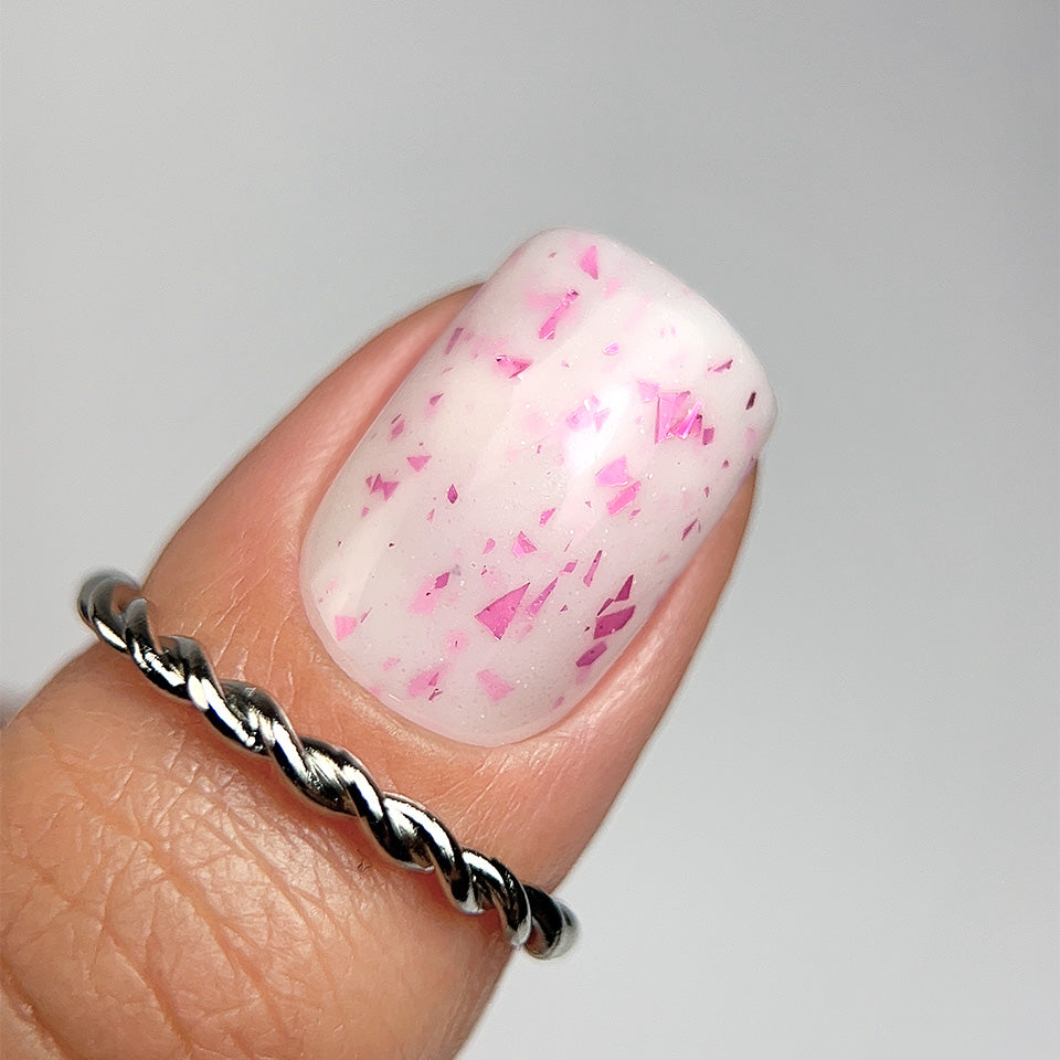 Slowianka Gel Polish 481 Pink Yoghurt - colour shown on manicured nails