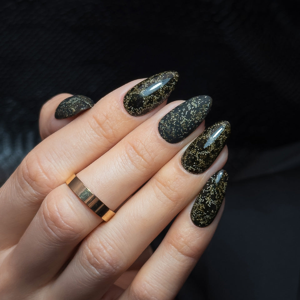 Slowianka Gel Polish 514 Jungle Boa - colour shown on manicured nails
