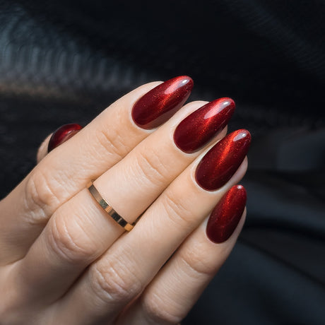 Slowianka Gel Polish 515 Red Snake Eye - colour shown on manicured nails
