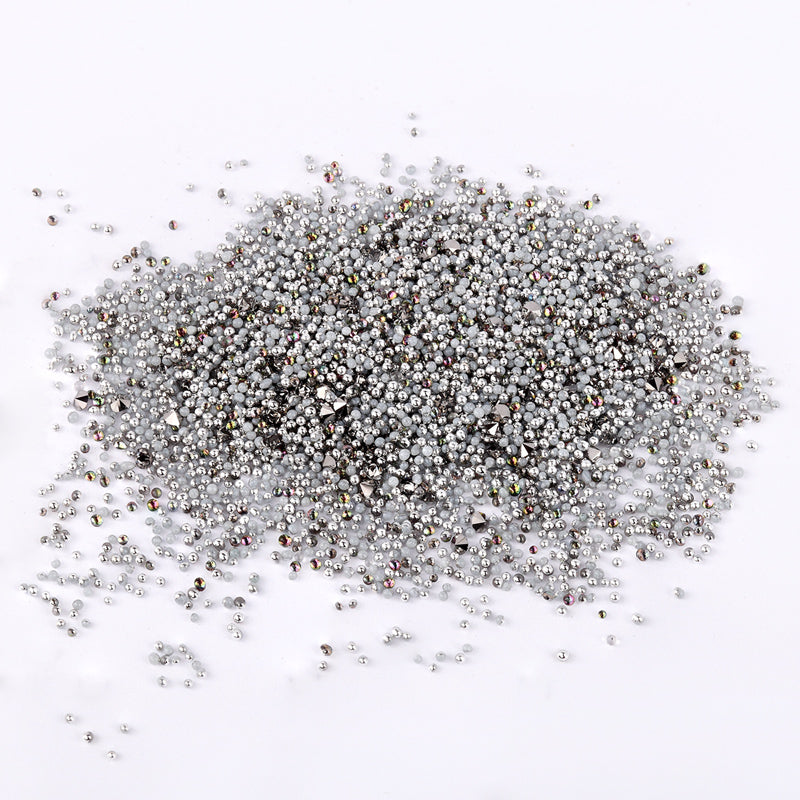 Slowianka Silver Mix Crystals 03 - colour shown on manicured nails