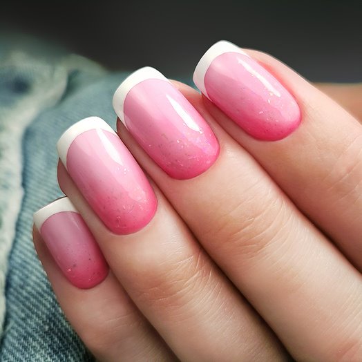 Slowianka Top Coat No Wipe Unicorn Rose - colour shown on manicured nails
