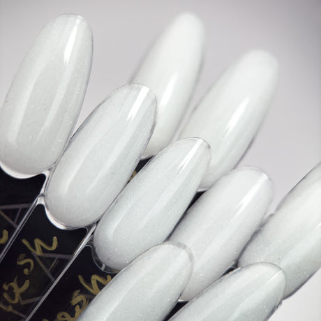Slowianka White Pearl Flash Powder Dust - product colour and packaging on a dark background