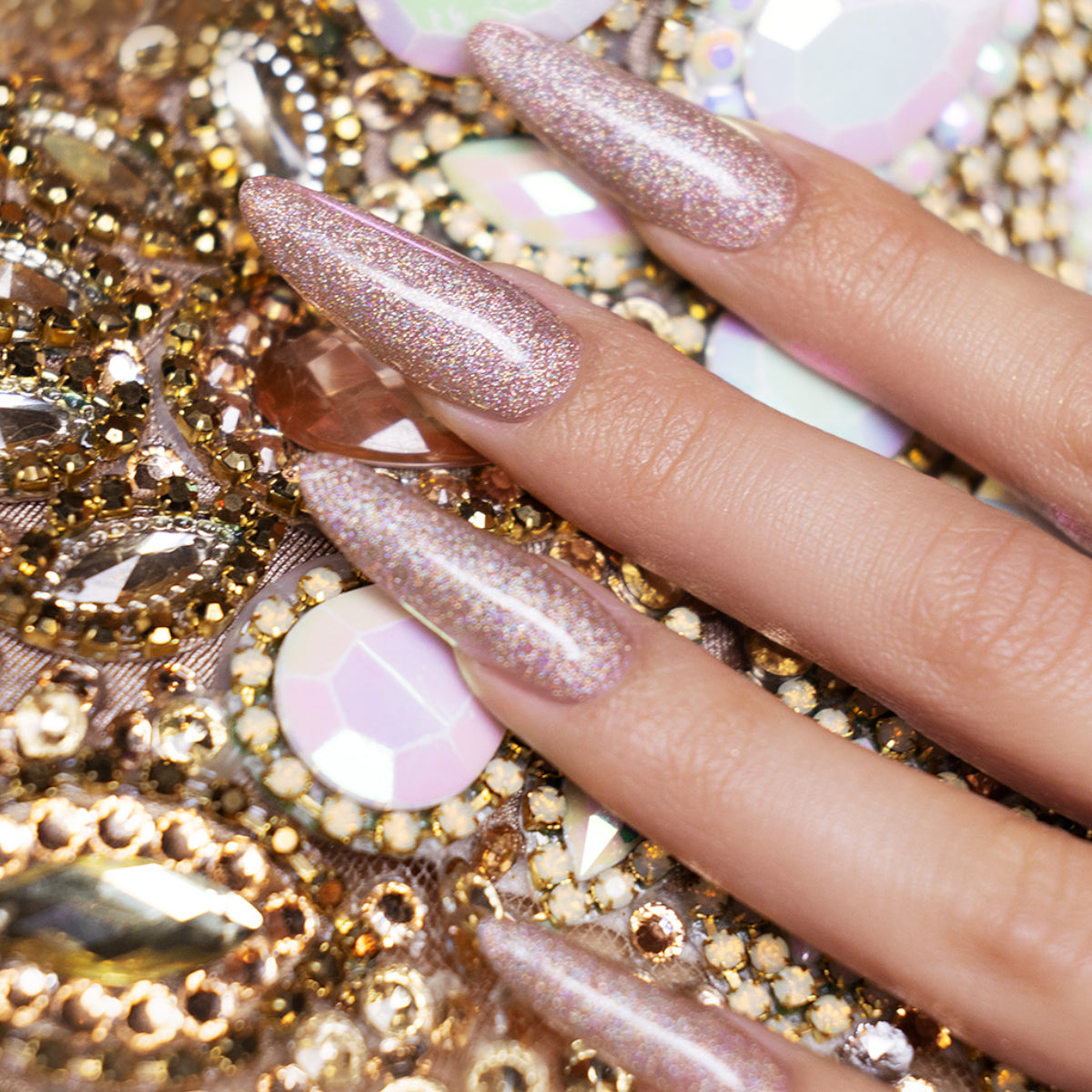 Victoria Vynn Gel Polish Color 358 Dourado - colour shown on manicured nails