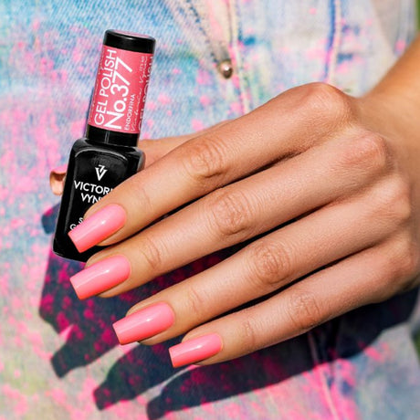 Victoria Vynn Gel Polish Color 377 Endorfina - colour shown on manicured nails