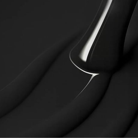 Victoria Vynn Gel Polish Color 432 Dark Couture - product colour and packaging on a dark background