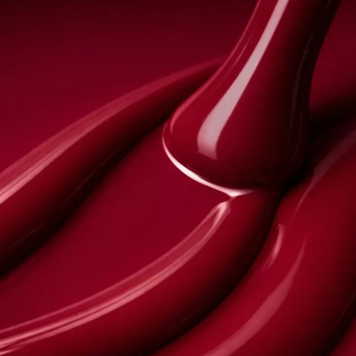 Victoria Vynn Gel Polish Color 441 Redbellion - product colour and packaging on a dark background
