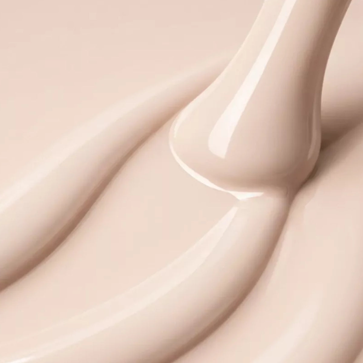 Victoria Vynn Gel Polish Color 445 Flat White - colour shown on manicured nails