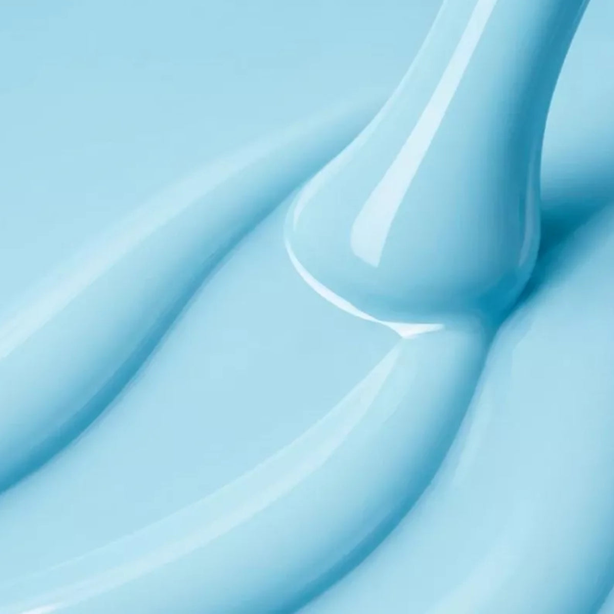 Victoria Vynn Gel Polish Color 455 Sky Candy - product colour and packaging on a dark background