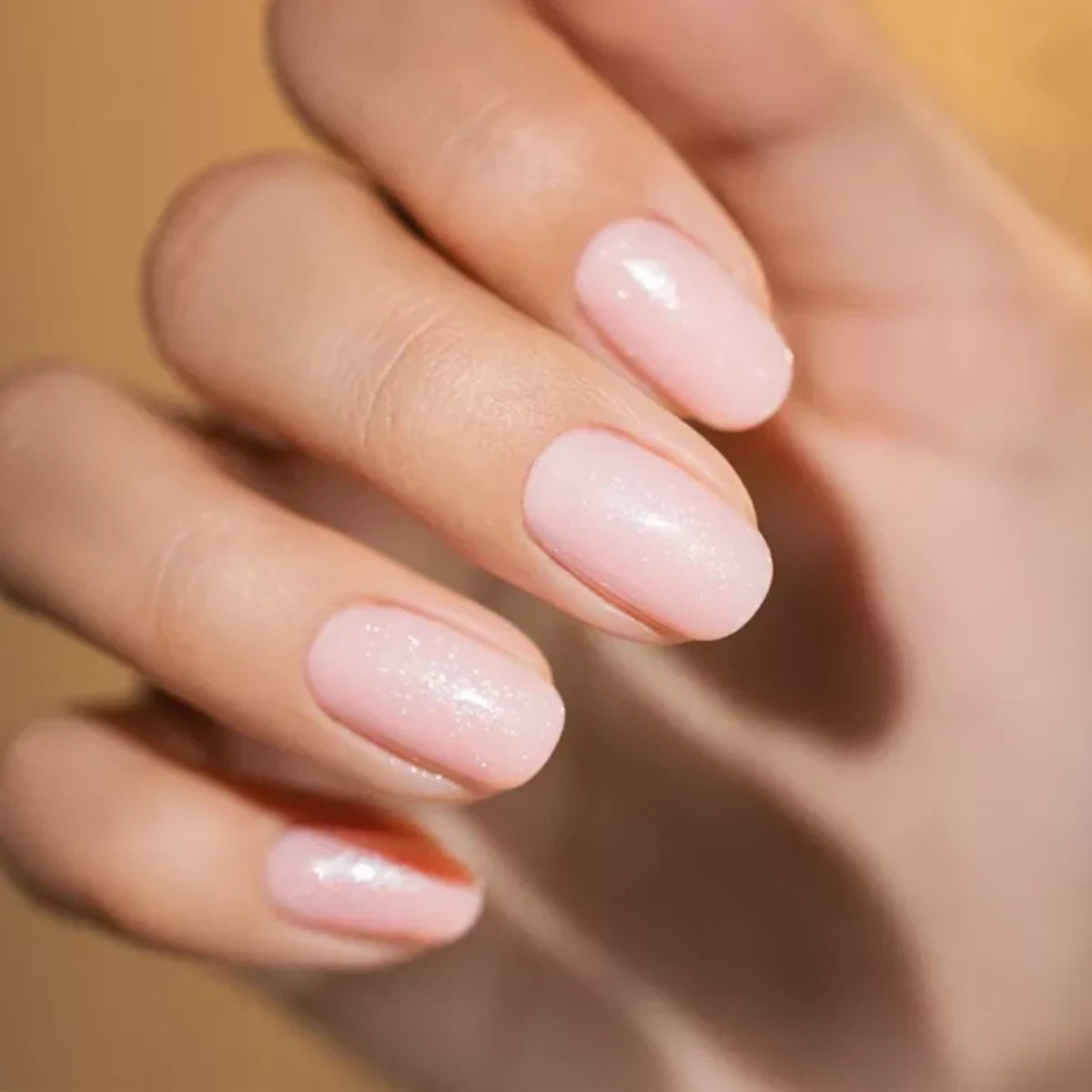 Victoria Vynn Gel Polish Color 464 Honeymoon Glow - colour shown on manicured nails