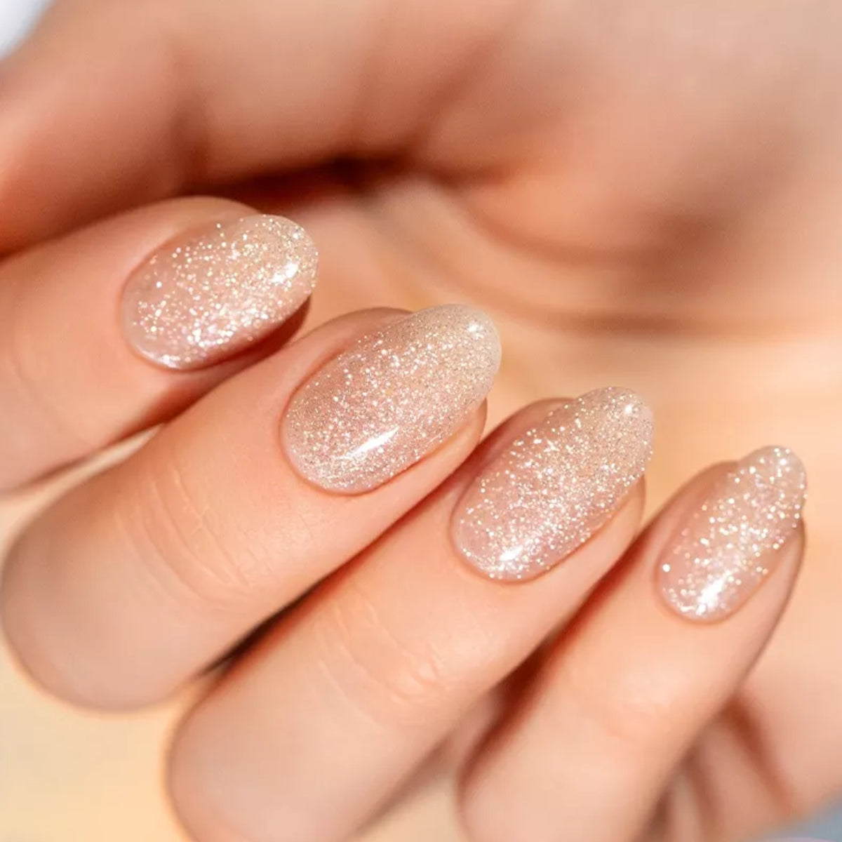 Victoria Vynn Gel Polish Hello Base Ciao Lumi - colour shown on manicured nails