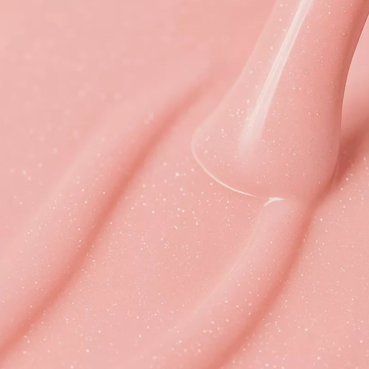 Victoria Vynn Liquid Poly Gel 06 Vanilla Sky - colour shown on manicured nails