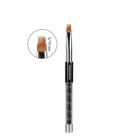 Victoria Vynn Nail Art Ombre Brush for Perfect Blending - isolated on a white background