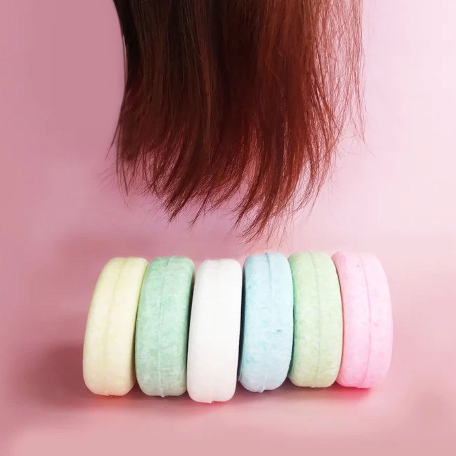 Bomb Cosmetics Coconut Zero-Waste Shampoo Bar for Damaged Hair swatch
