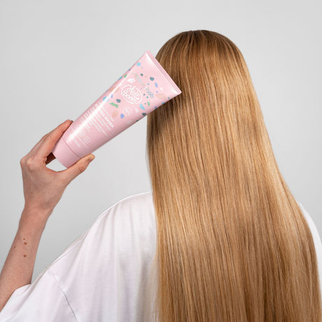 Body Boom Hair Boom Rice Rehab Multifunctional Rice Hair Mask 4-In-1 - product and colour result shown on hair