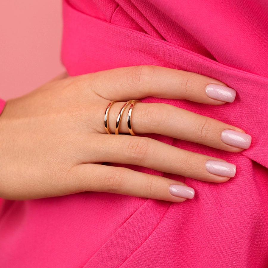 Victoria Vynn Gel Polish Mega Base Blink Pink - colour shown on manicured nails