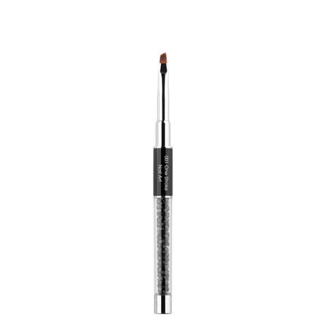 Victoria Vynn One Stroke Nail Art Brush 001 - isolated on a white background